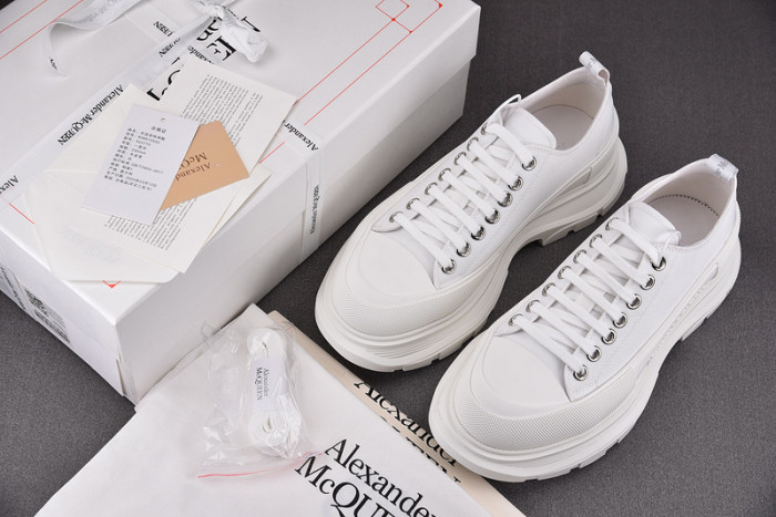 alexander mcqueen tread slick lace up boot white