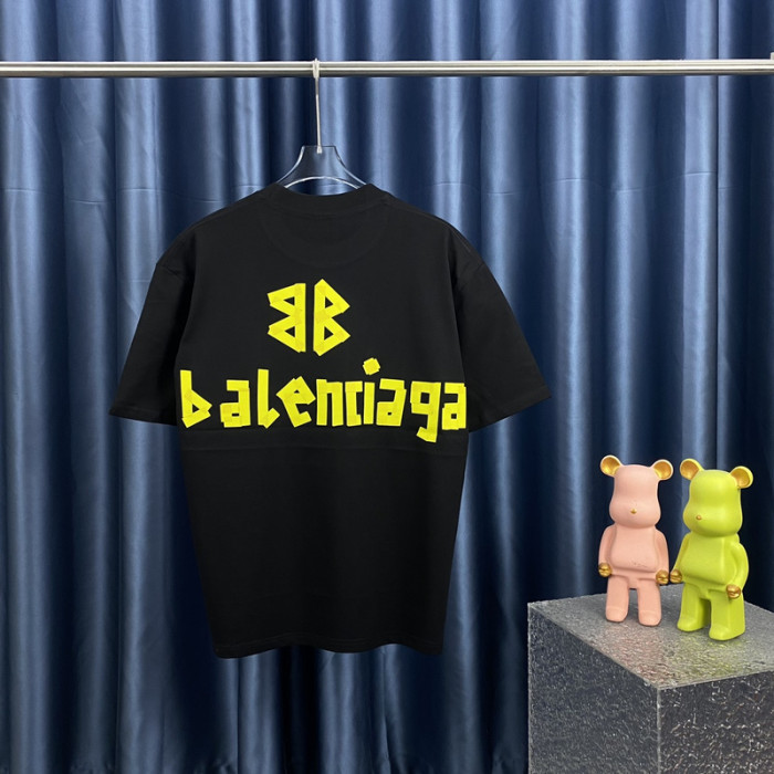 Ba*len*cia*ga t-shirts