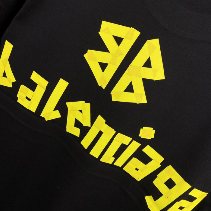 Ba*len*cia*ga t-shirts