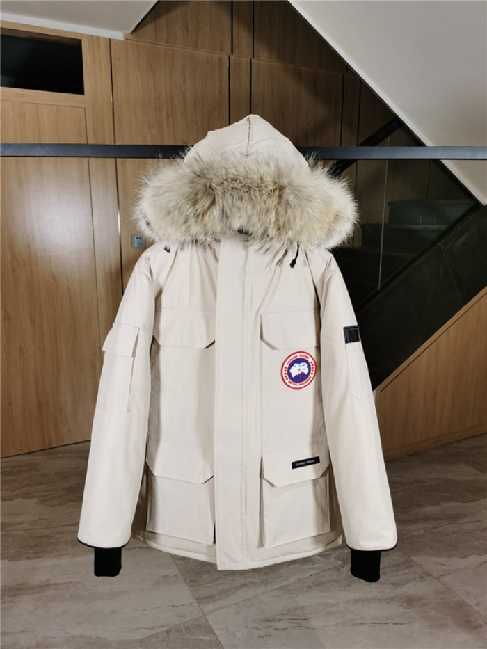 Can*a Go*e down jacket