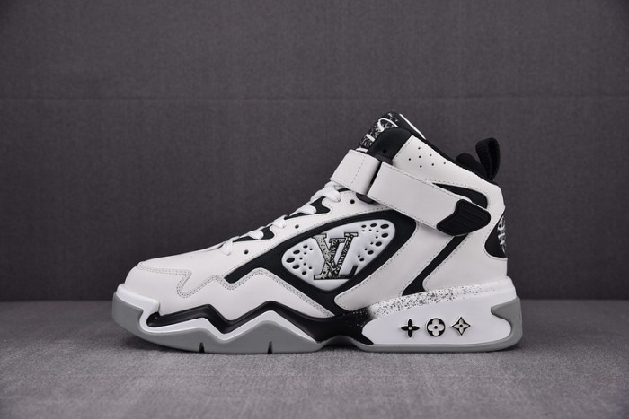 lou1s V*t*n trainer top